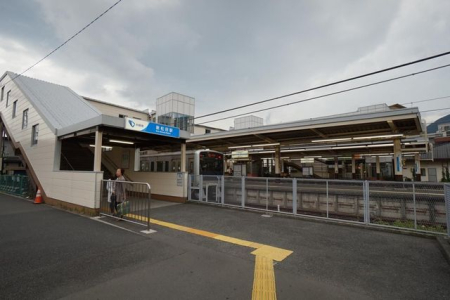 新松田駅(小田急 小田原線) 徒歩5分。 330m