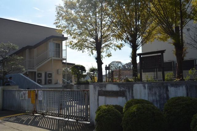 ӊ `sLwZ k21B 1660m