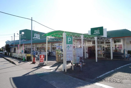 ���ӊ� Fuji�ˌ��X �k��8���B 590m