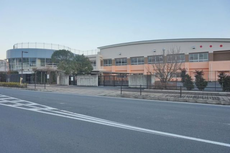 ���ӊ� �J�������J���쏬�w�Z �k��20���B 1540m