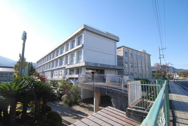 ���ӊ� �쑫���s���쑫�����w�Z �k��17���B 1360m