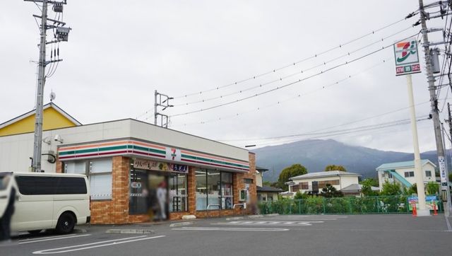 ���ӊ� �Z�u���]�C���u��/�쑫���|���X �k��6���B 450m