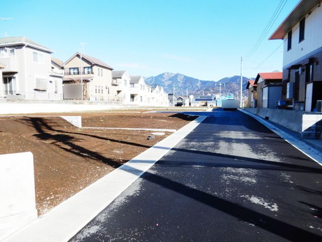 ���n�y�n�ʐ^ �O�ʓ��H���y�n���n