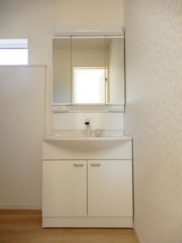 ���ʑ�E���ʏ� ���ʎ�