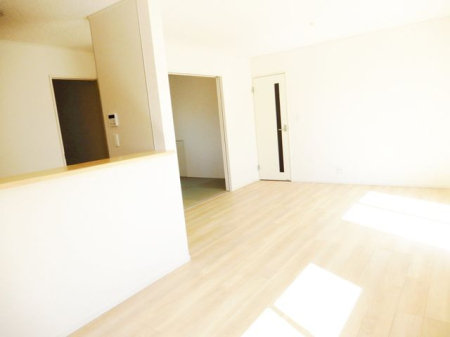 ���r���O ���r���O