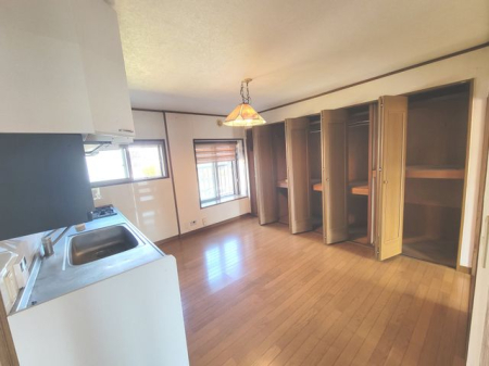 �L�b�`�� �_�C�j���O�L�b�`��