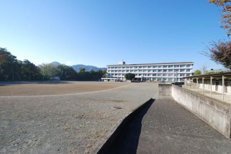  �쑫���s��/�����䒆�w�Z �k��13���B 1040m