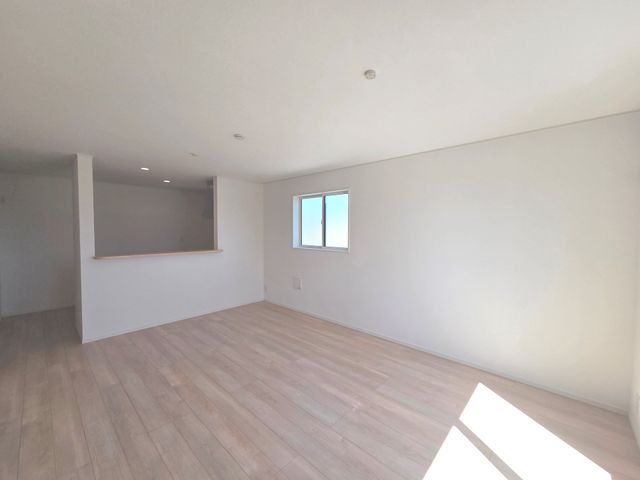 ���r���O ���r���O